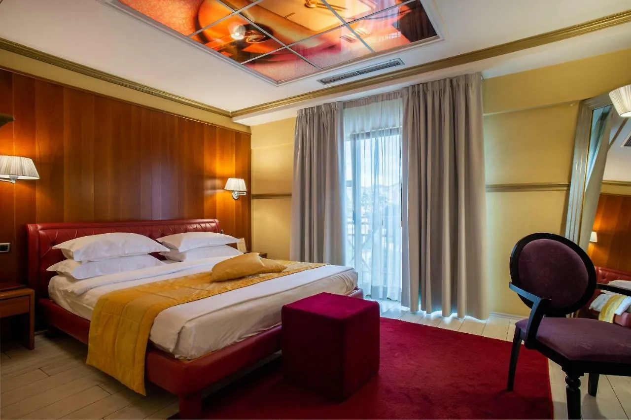 Diplomat Hotel&Spa Tirana Albanië