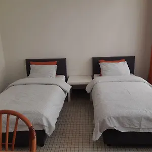 Rentbynight 3* Брюссель